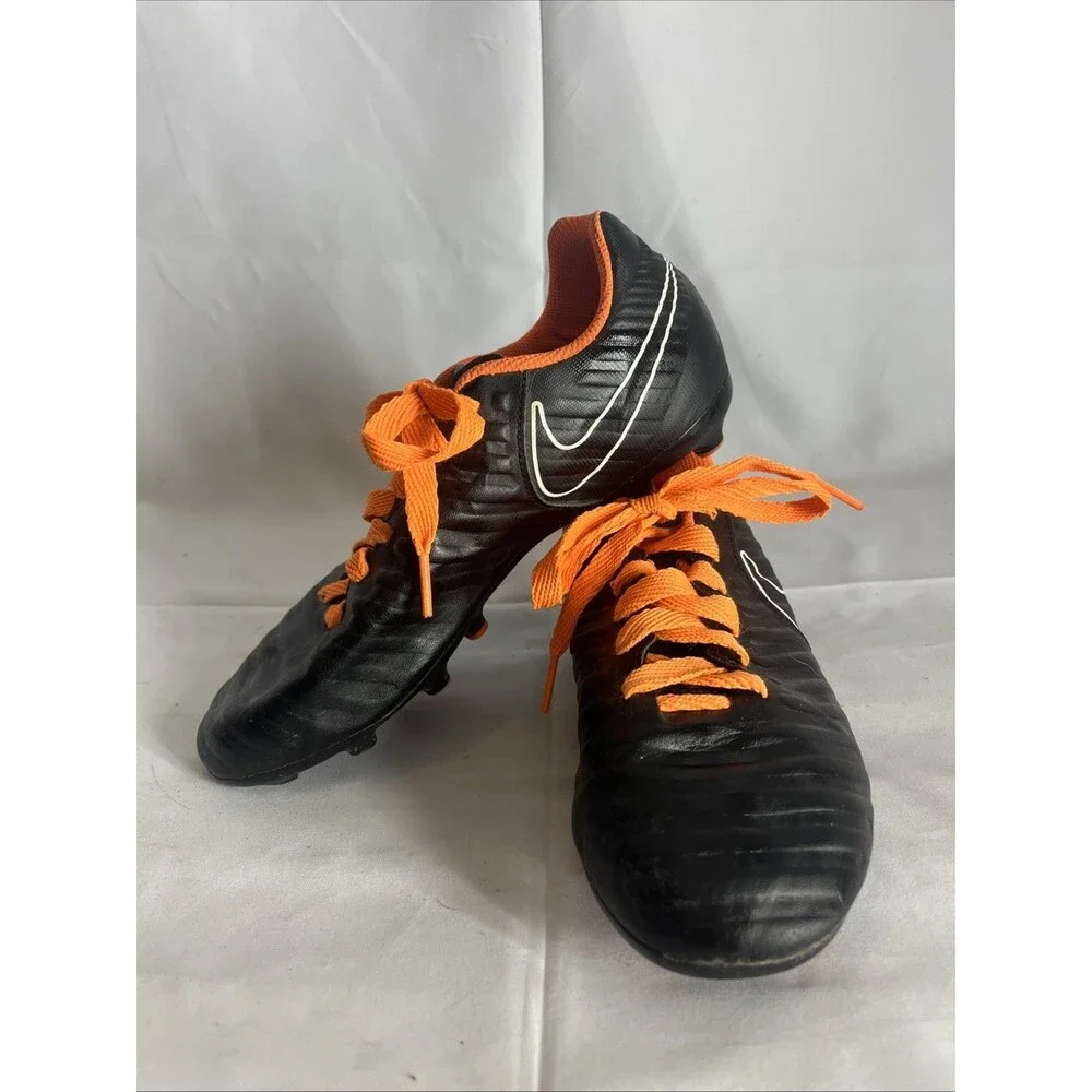 Nike Tiempo Legend Size 5y Youth Black Running Soccer Cleats Shoes AH7251-080